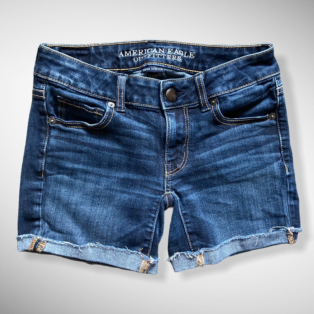 American Eagle Stretchy Midi Denim Shorts Size 00